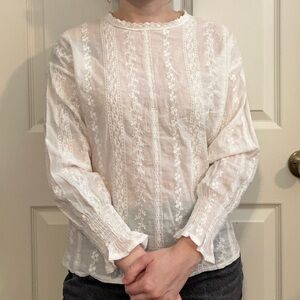 Vintage Style White Floral Embroidered Long Sleeve Top